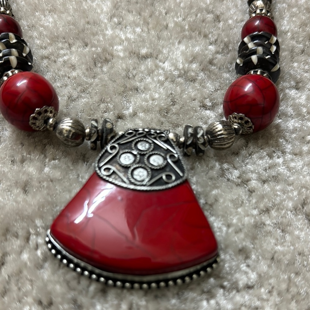 Red and Silver Beaded Necklace with Ornate Pendant